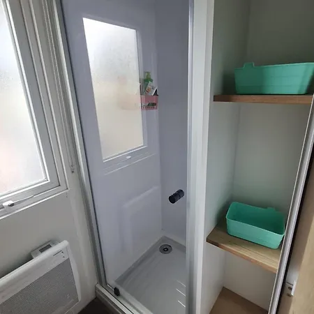 Mobil-home En Proche De La Campsite *