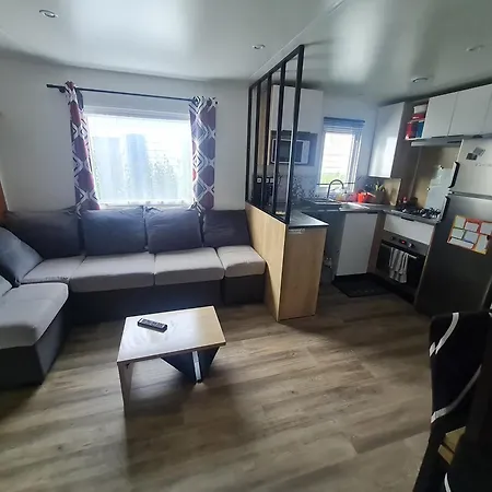 Mobil-home En Proche De La Ambon