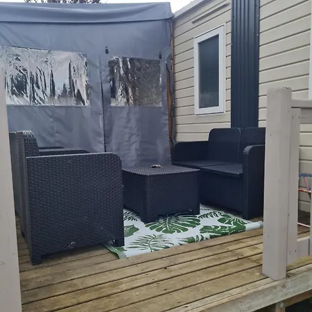 Mobil-home En Proche De La * Ambon